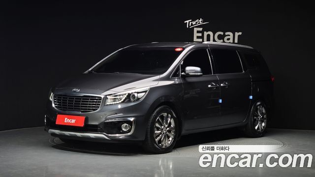 Kia Carnival — exterior