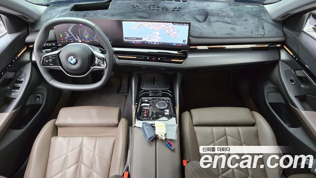 BMW 5 Series — interior