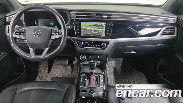 KG Mobility Korando — interior