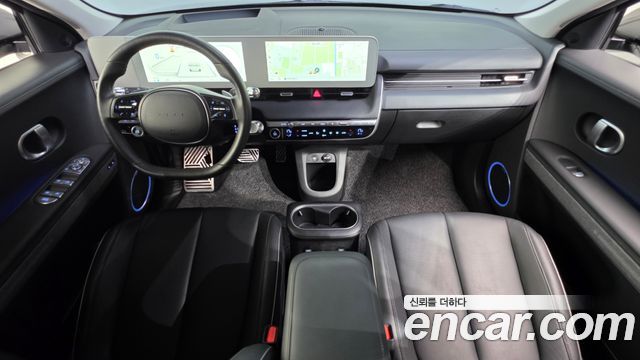 Hyundai IONIQ 5 — interior