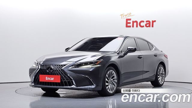 Lexus ES — exterior