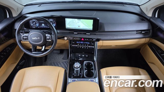Kia Carnival — interior