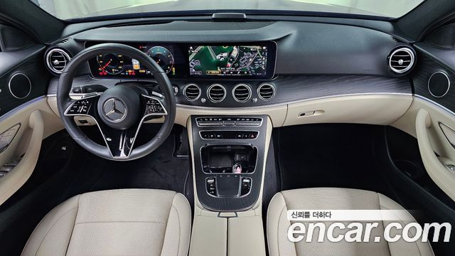 Mercedes-Benz E-Class — interior