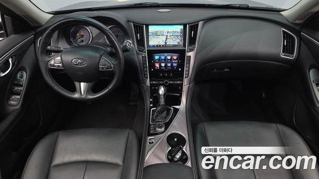 Infiniti Q50 — interior
