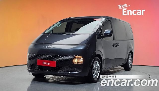 Hyundai Staria