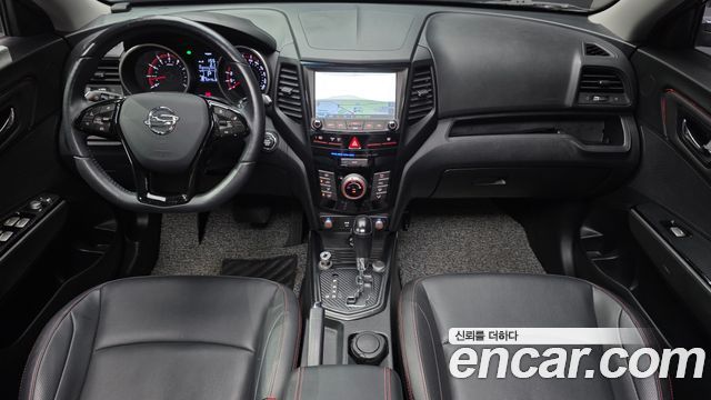 KG Mobility Tivoli — interior