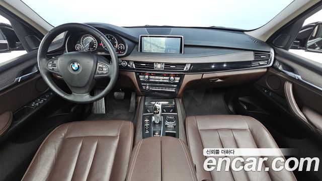 BMW X5 — interior