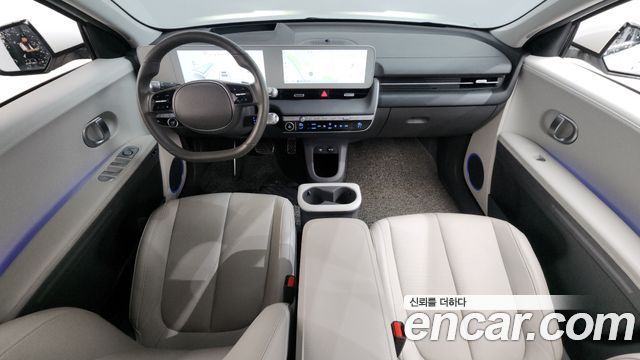 Hyundai IONIQ 5 — interior