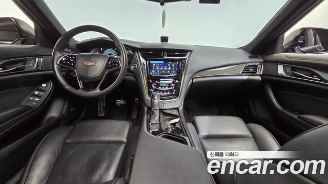 Cadillac CTS — interior
