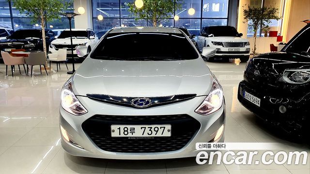 Hyundai Sonata — exterior