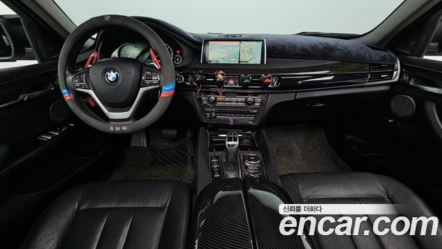 BMW X6 — interior