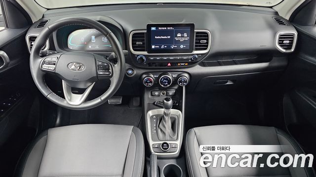 Hyundai Venue — interior