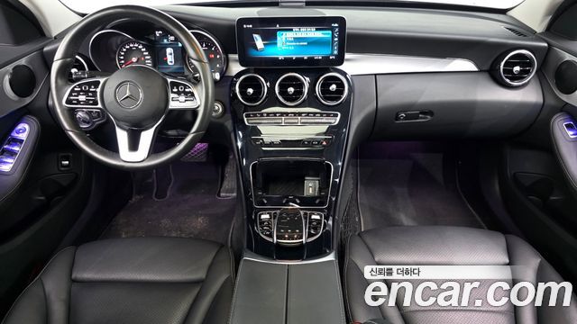 Mercedes-Benz C-Class — interior