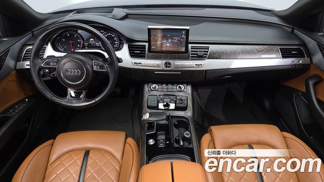 Audi A8 — interior
