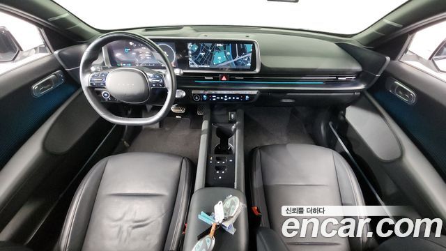 Hyundai IONIQ 6 — interior