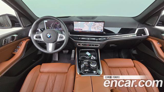 BMW X5 — interior