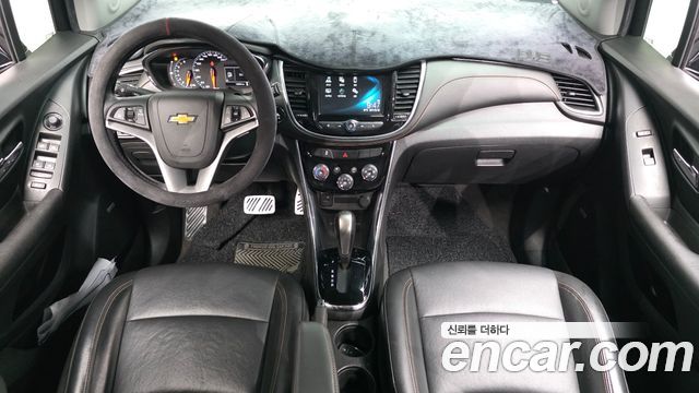 Chevrolet Korea Trax — interior