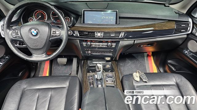 BMW X5 — interior