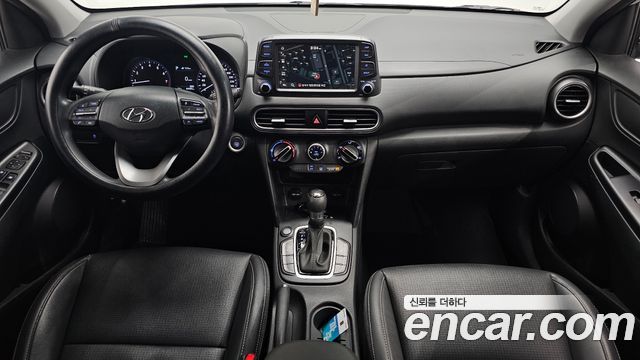Hyundai Kona — interior