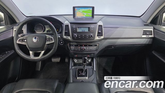 KG Mobility Rexton — interior