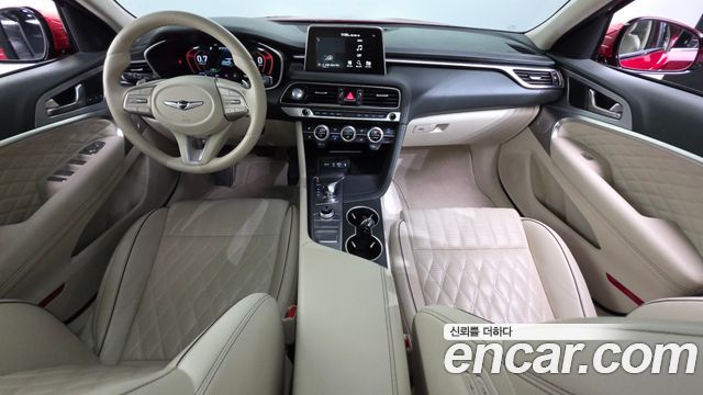 Genesis G70 — interior