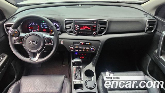 Kia Sportage — interior