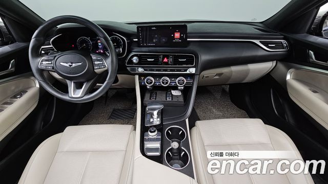 Genesis G70 — interior