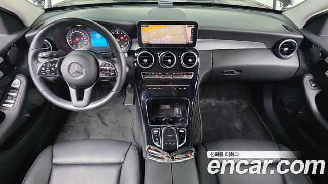 Mercedes-Benz C-Class — interior