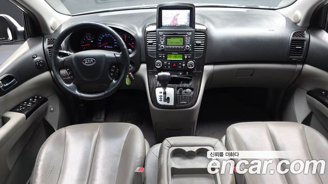 Kia Carnival — interior