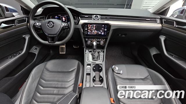 Volkswagen Arteon — interior