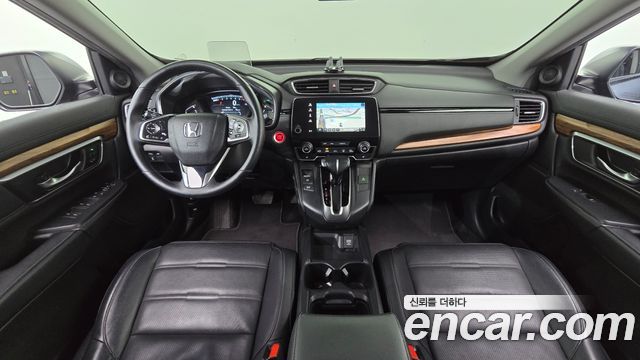 Honda CR-V — interior