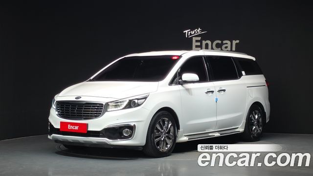 Kia Carnival — exterior
