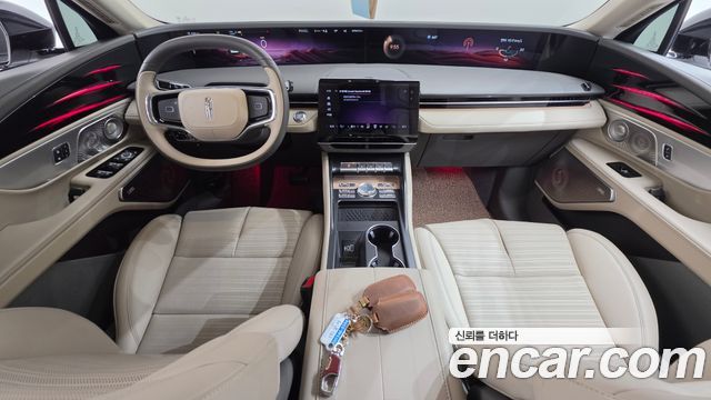 Lincoln Nautilus — interior