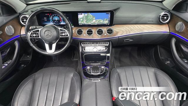 Mercedes-Benz E-Class — interior