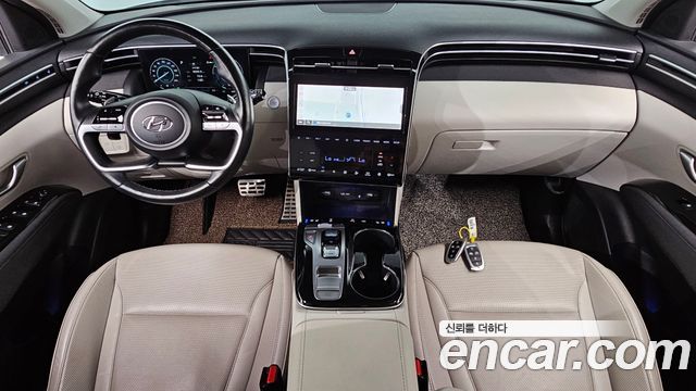 Hyundai Tucson — interior