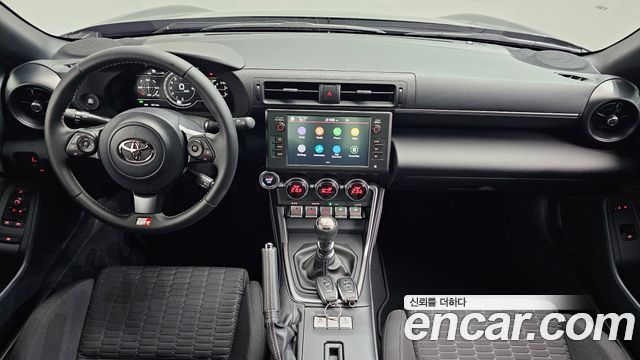 Toyota 86 — interior