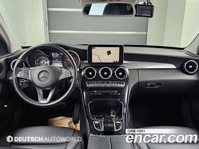 Mercedes-Benz C-Class — interior