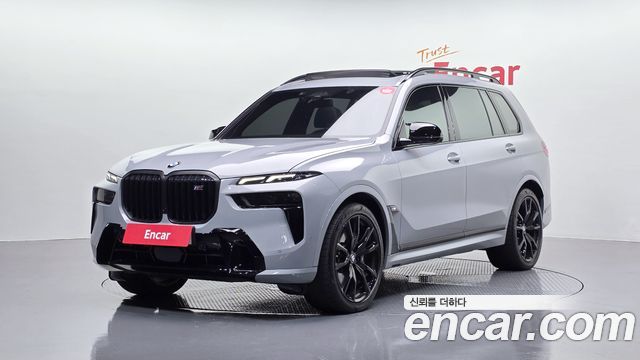 BMW X7 — exterior