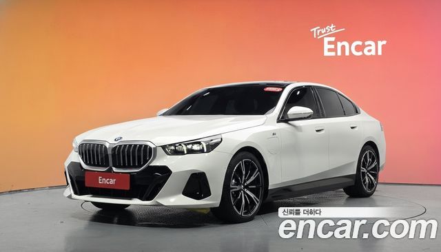 BMW 5 Series — exterior