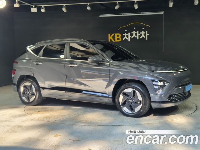 Hyundai Kona — interior