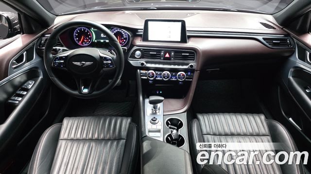 Genesis G70 — interior