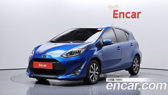 Toyota Prius — exterior