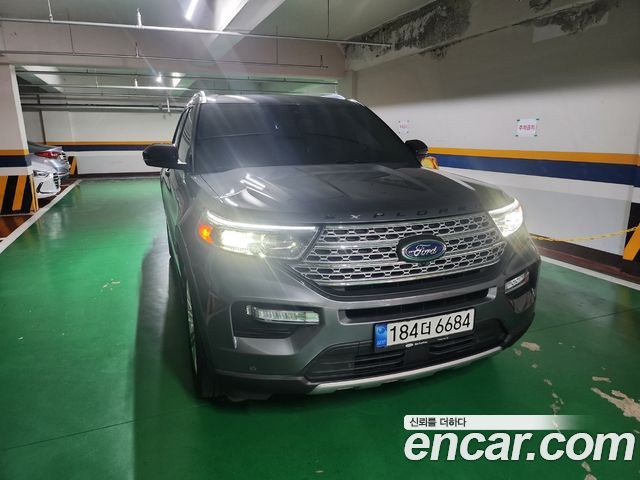 Ford Explorer — exterior