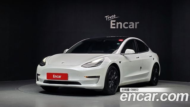 Tesla Model 3 — exterior