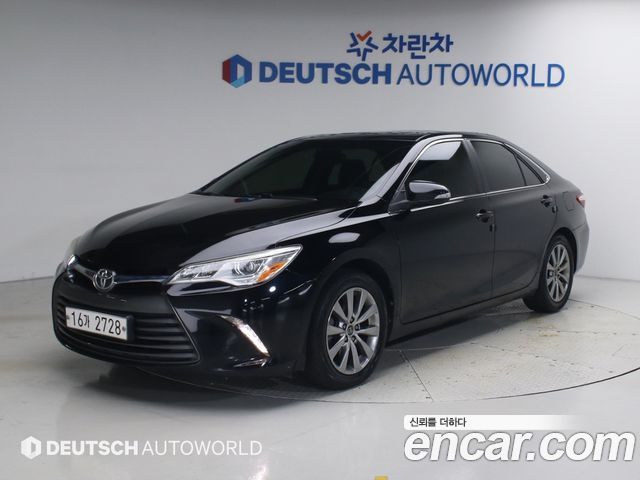 Toyota Camry — exterior