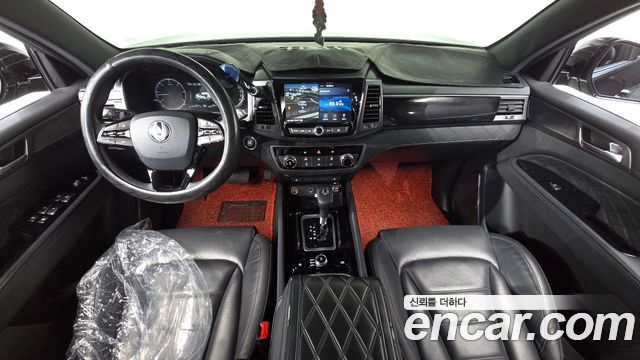 KG Mobility Rexton — interior