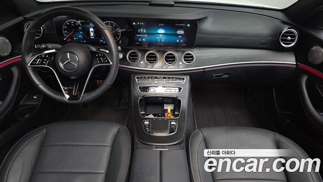 Mercedes-Benz E-Class — interior