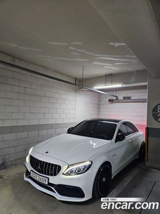 Mercedes-Benz C-Class — exterior