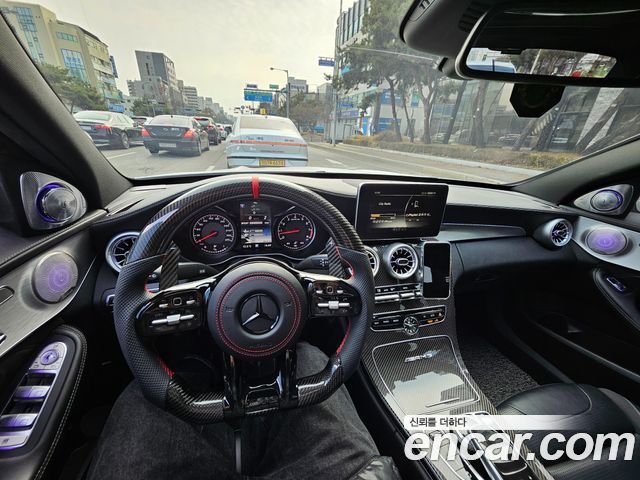 Mercedes-Benz C-Class — interior
