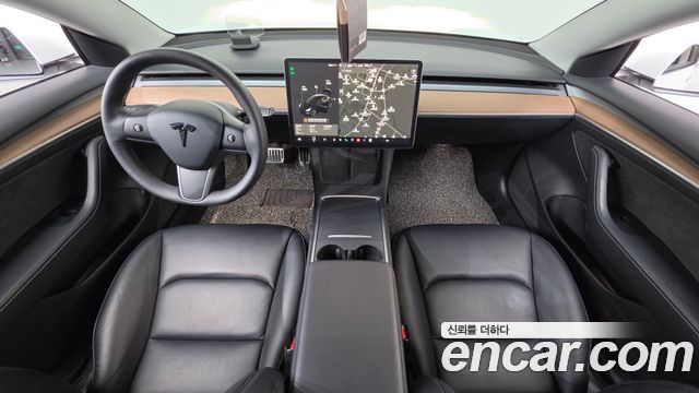 Tesla Model 3 — interior